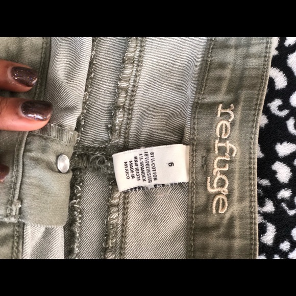 Olive Stretch Denim Shorts - Picture 4 of 4